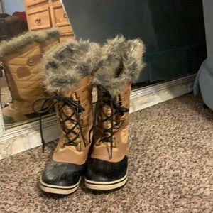 Sorel waterproof winter boots